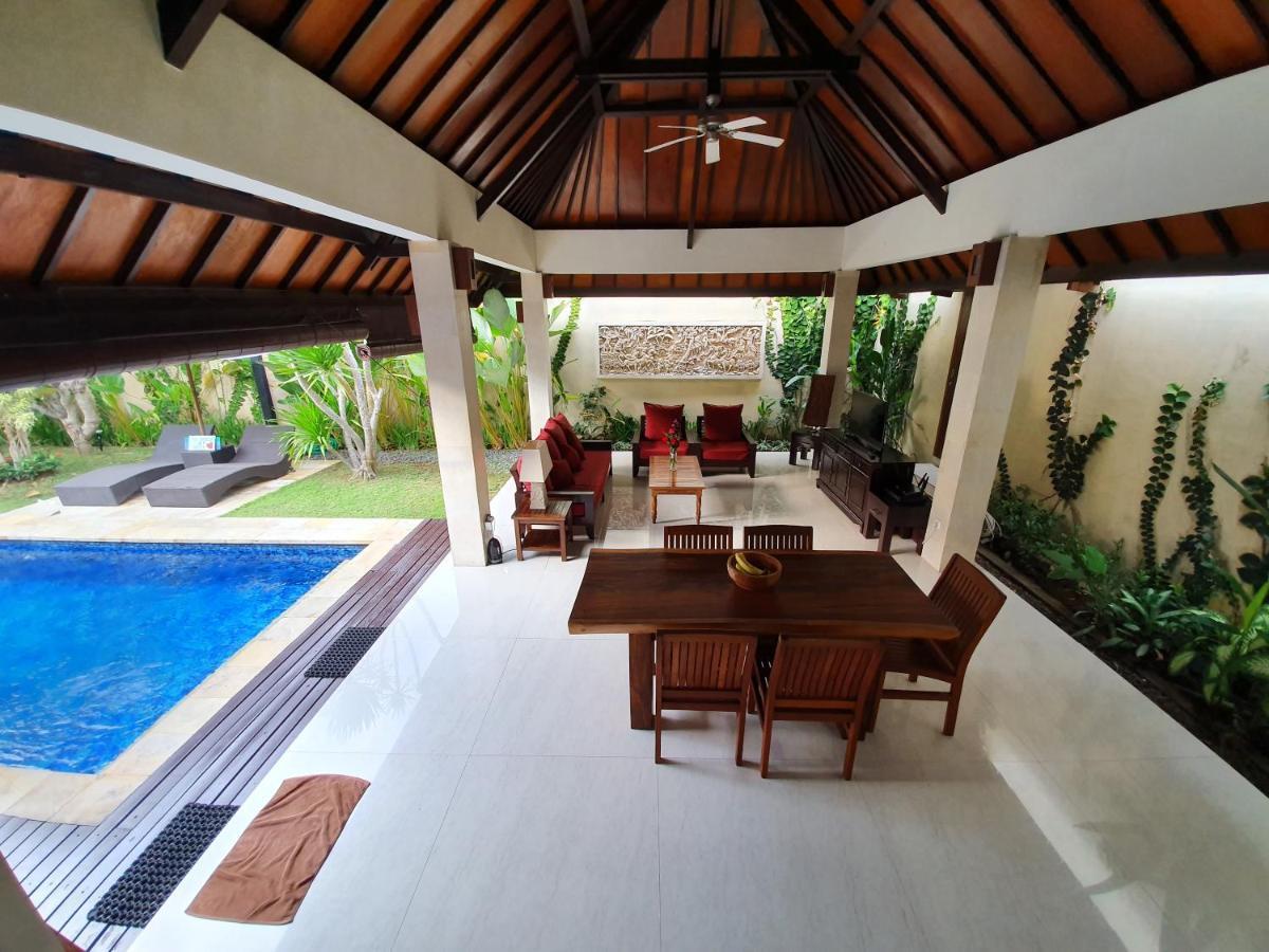 Villa Davenny Seminyak  Luaran gambar